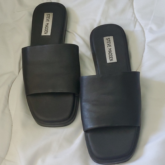 Steve Madden Shoes - Steve Madden Dark Slide Sandals